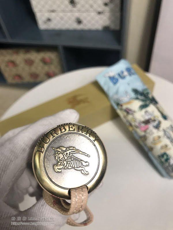 BURBERRY巴寶莉傘 專櫃夏季新款 全自動折疊晴雨傘 田園花卉圖案 防曬隔熱 防紫外線  zm1080